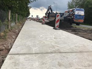 circulair biobased betonnen fietspad in het werk gestort