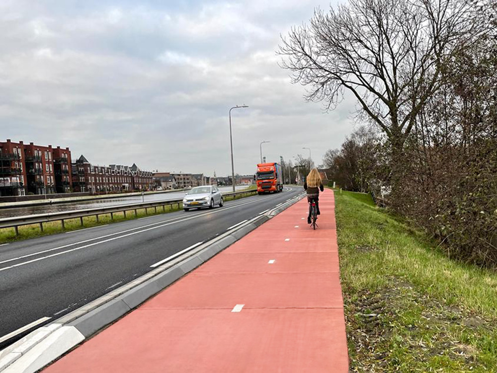 Provincie Zuid-Holland kiest maximaal duurzame betonnen fietspadplaten