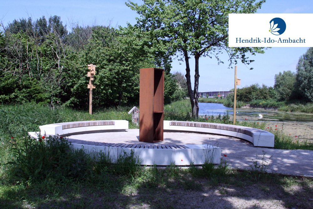 Banken van circulair, biobased beton op duurzaam bedrijvenpark Hendrik-Ido-Ambacht