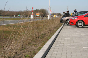 trottoirbanden van circulair biobased beton
