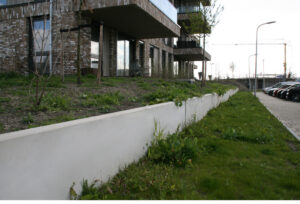 Circulaire keerwand van miscanthusbeton