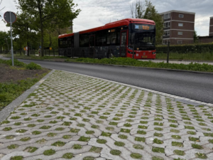 Circulaire, biobased grasbetontegels voor de Europaweg in Haarlem duurzaam wonen